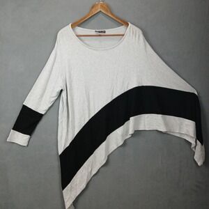 French Kyss Top‎ Womens Small Black White Asymmetrical Hem 3/4 Sleeve Scoop Neck